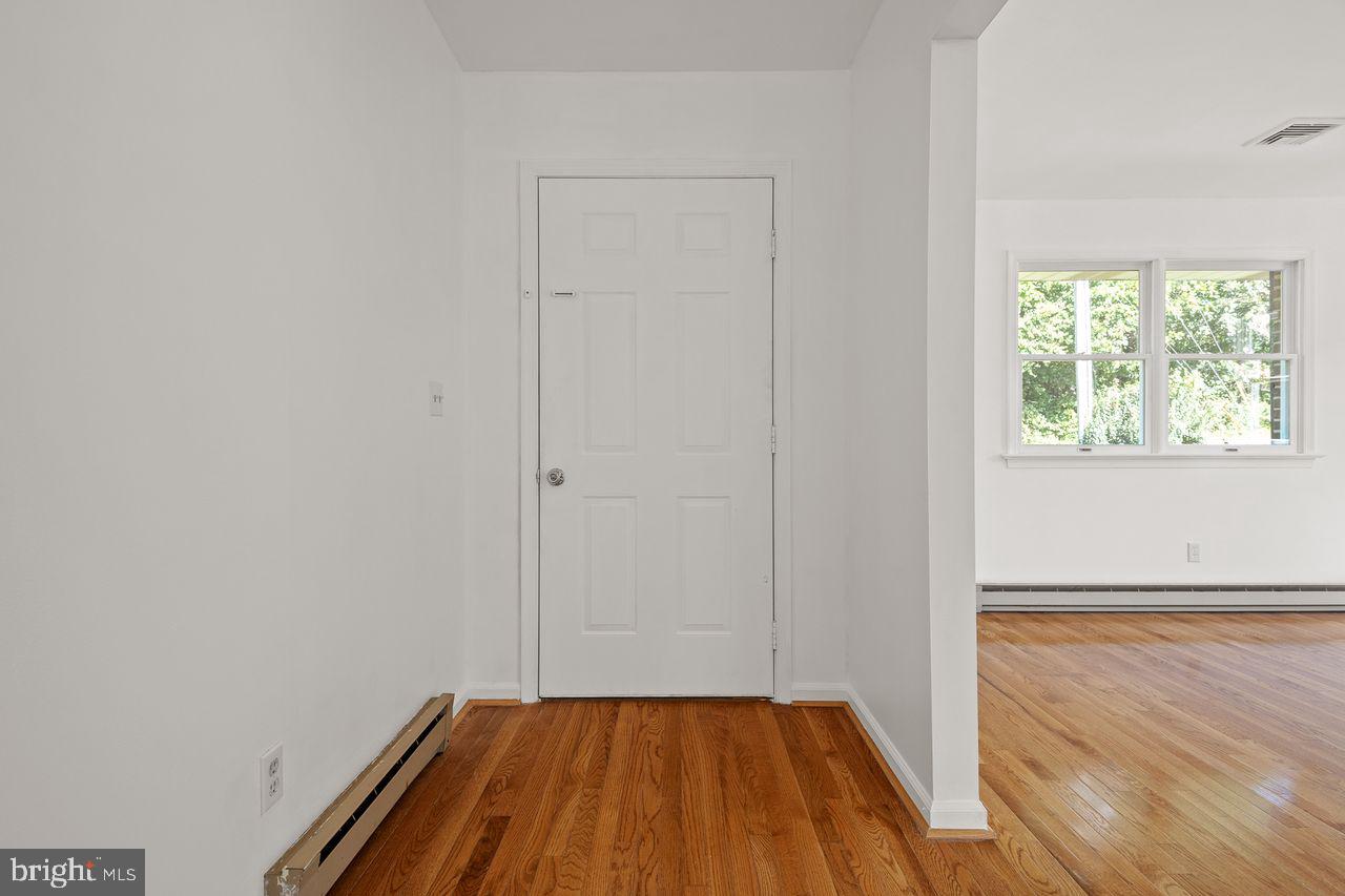 2492 Chestnut Road Elizabethtown, PA 17022 - Photo 2 of 28 Gallery Image 2