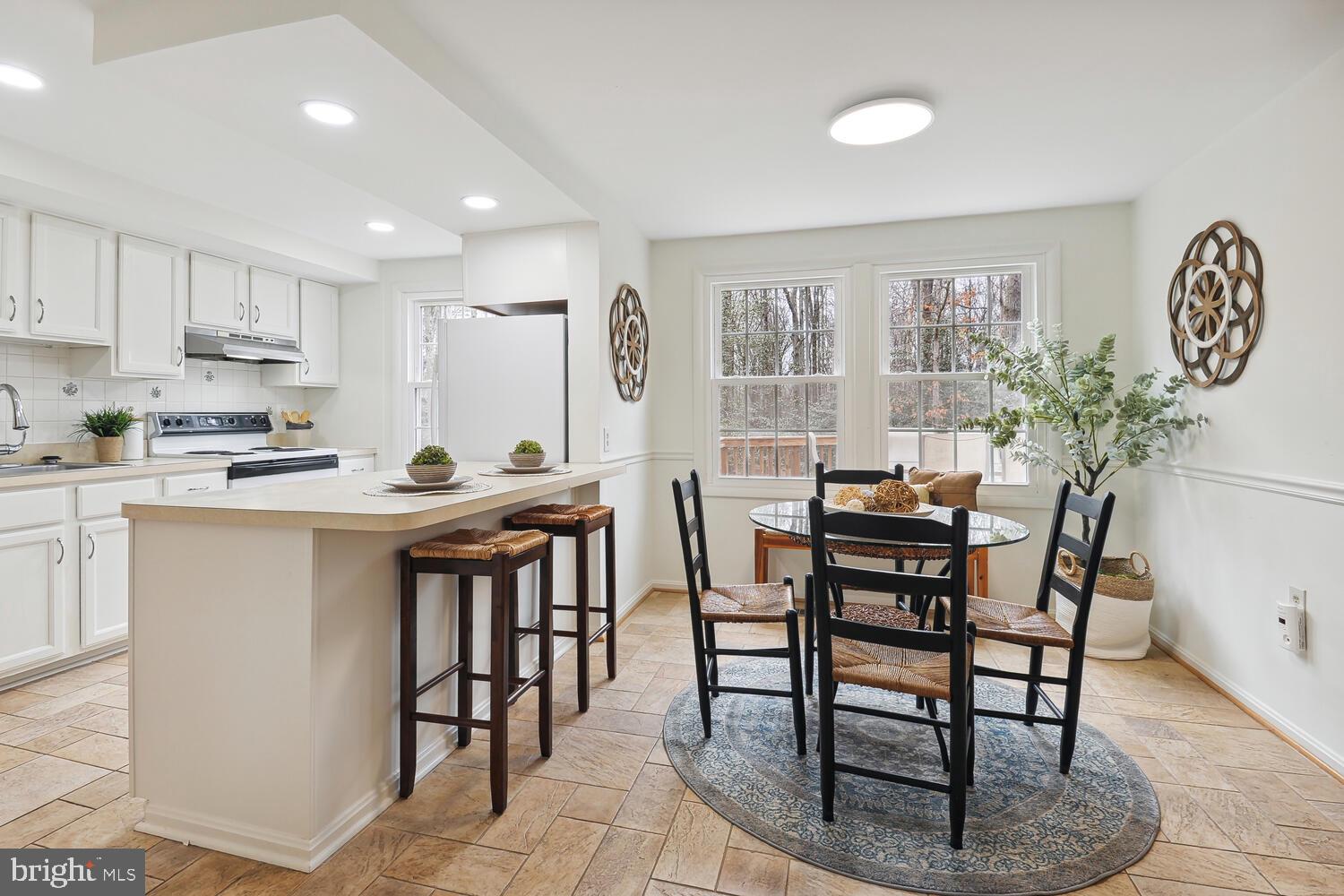 11231 Handlebar Road Reston, VA 20191 - Photo 9 of 32 Kitchen