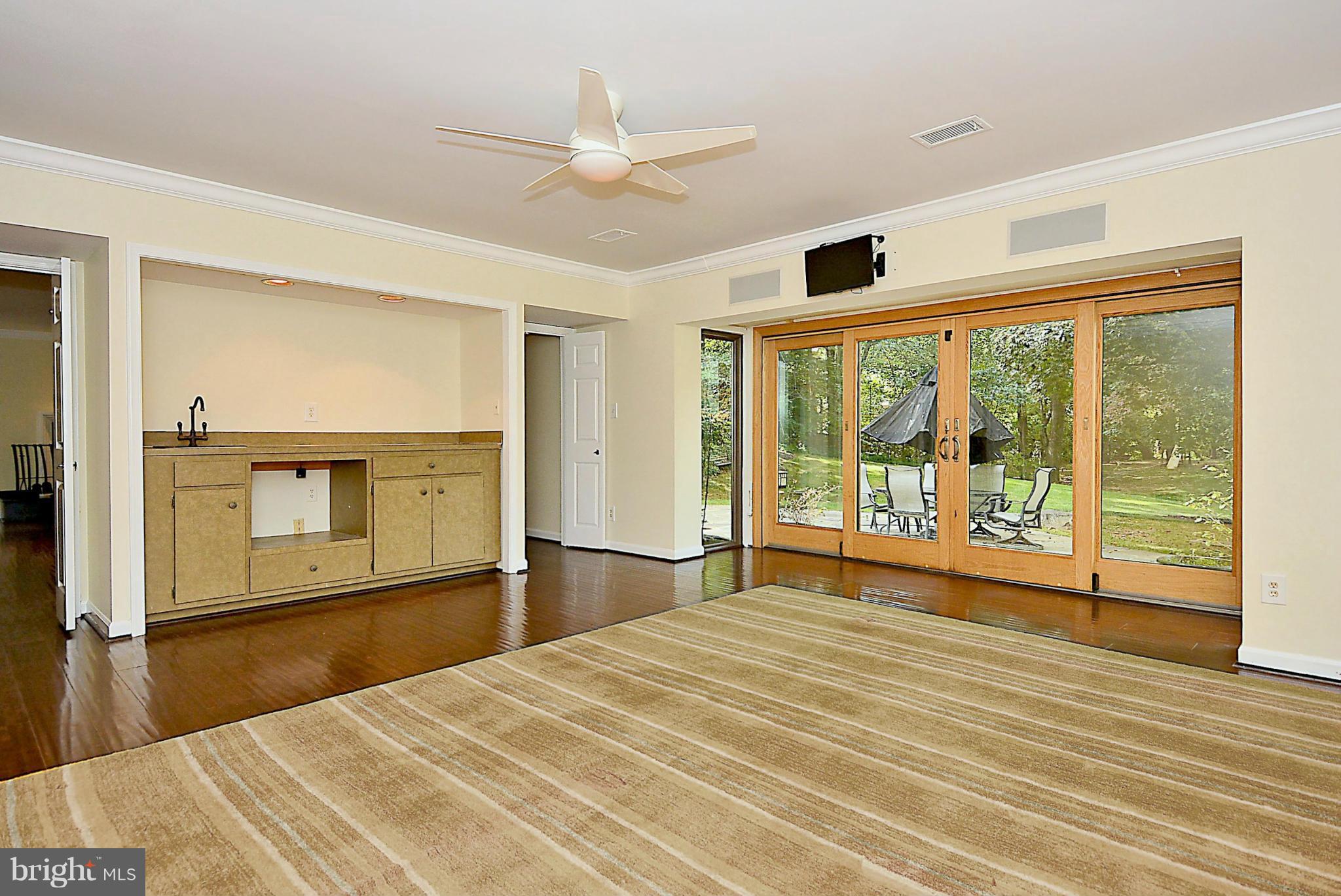 1434 Kirby Road McLean, VA 22101 - Photo 6 of 29 Family Room