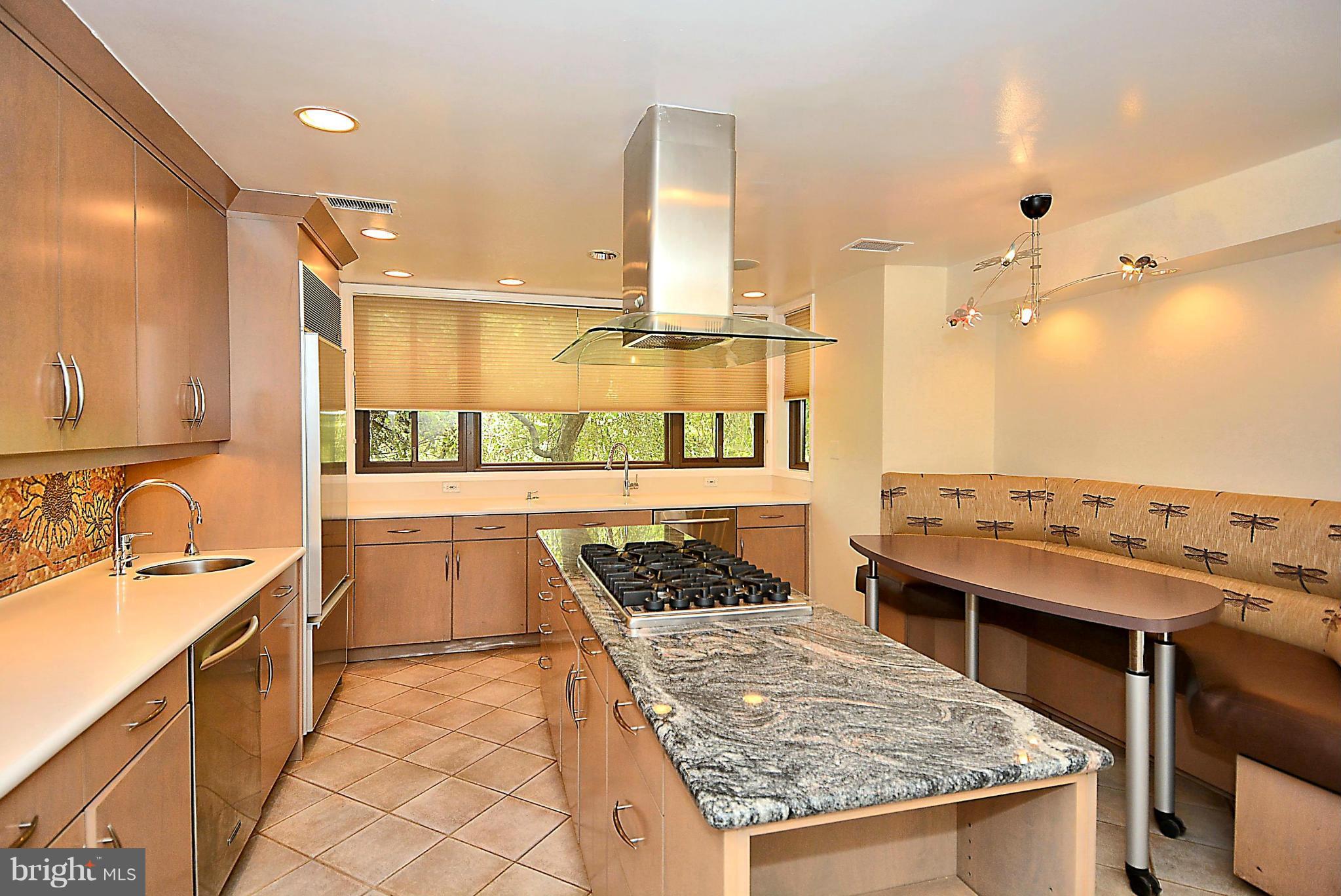 1434 Kirby Road McLean, VA 22101 - Photo 7 of 29 Kitchen