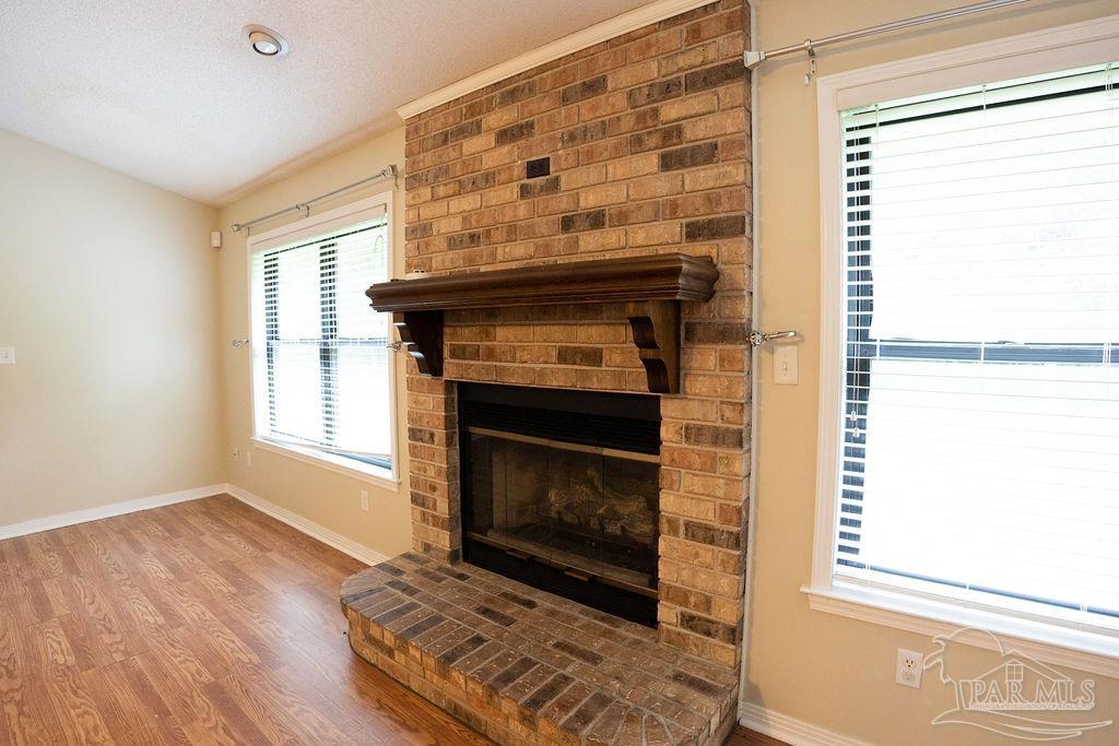 3219 Windmill Circle Cantonment, FL 32533 - Photo 5 of 28