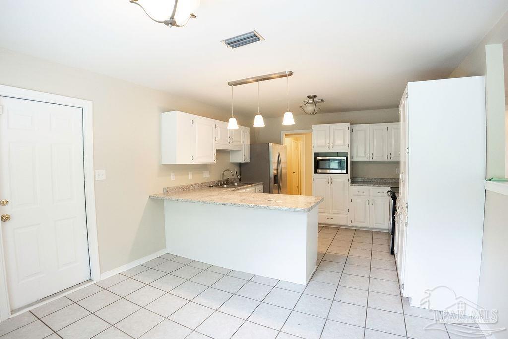 3219 Windmill Circle Cantonment, FL 32533 - Photo 6 of 28