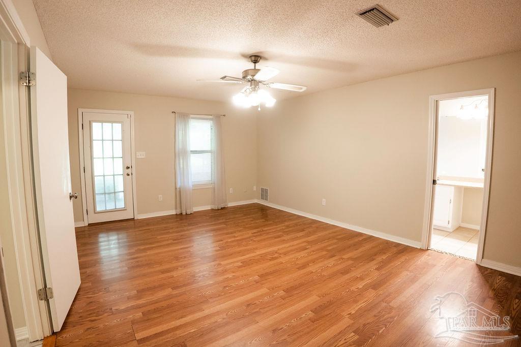 3219 Windmill Circle Cantonment, FL 32533 - Photo 9 of 28