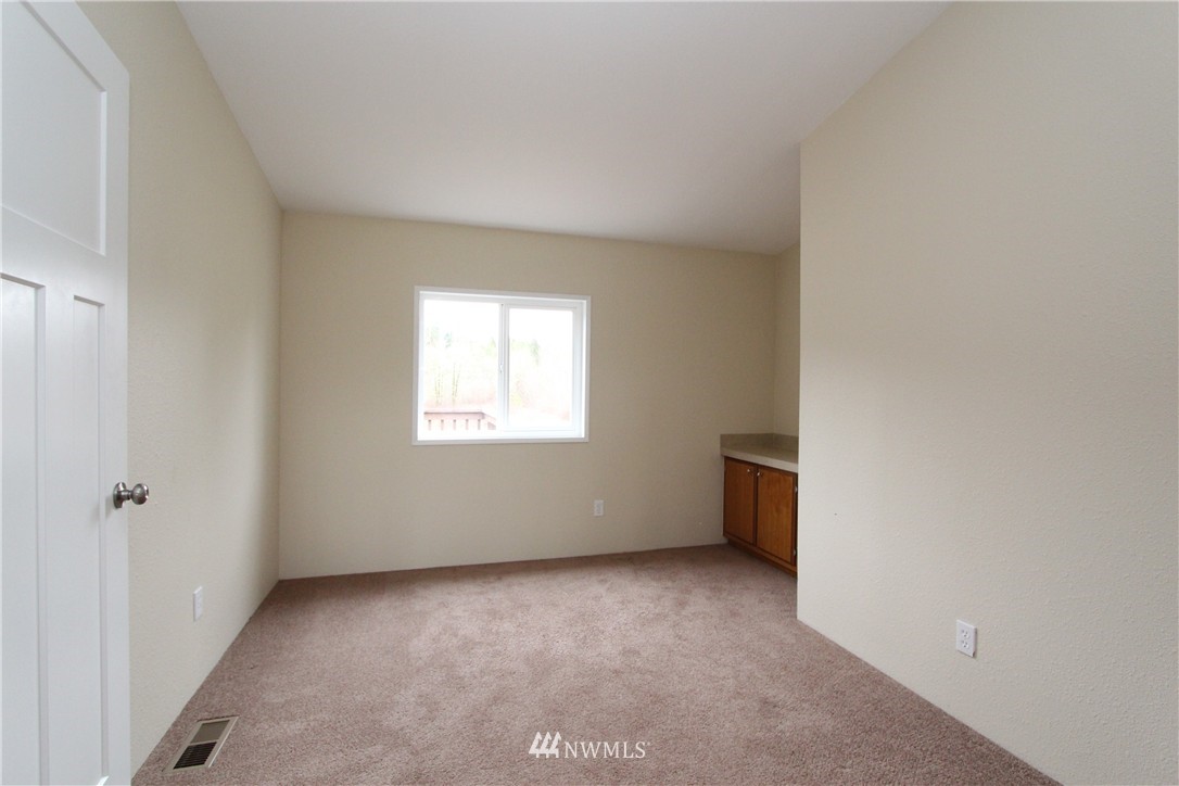 1795 Middle Fork Road Onalaska, WA 98570 - Photo 13 of 25 Gallery Image 13
