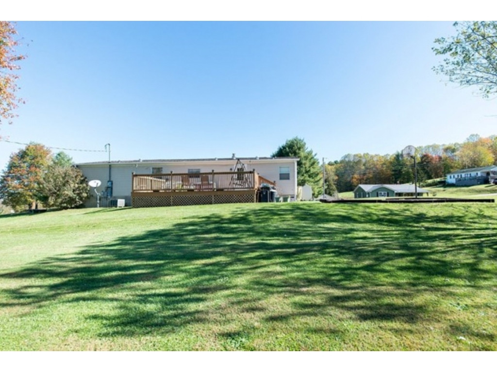 3152 Whitetop Road Chilhowie, VA 24319 - Photo 7 of 20 Photo 7