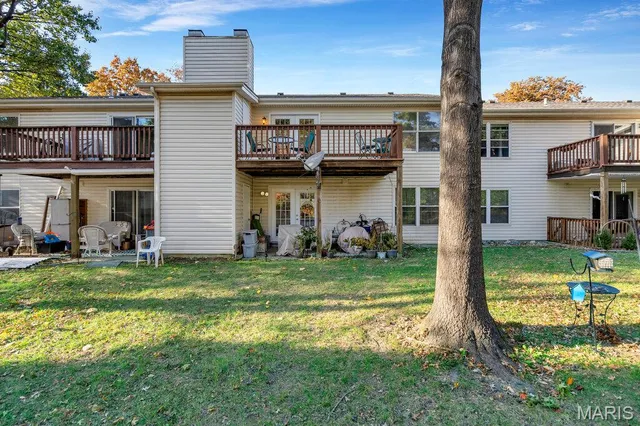 $145,000 | 944 Sugar Lake Court, Unit 7, St. Peters, MO 63376