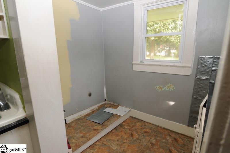 202 Pendleton Road Greenville, SC 29611 - Photo 8 of 20 Gallery Image 8