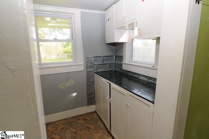 202 Pendleton Road Greenville, SC 29611 - Photo 9 of 20 Gallery Image 9