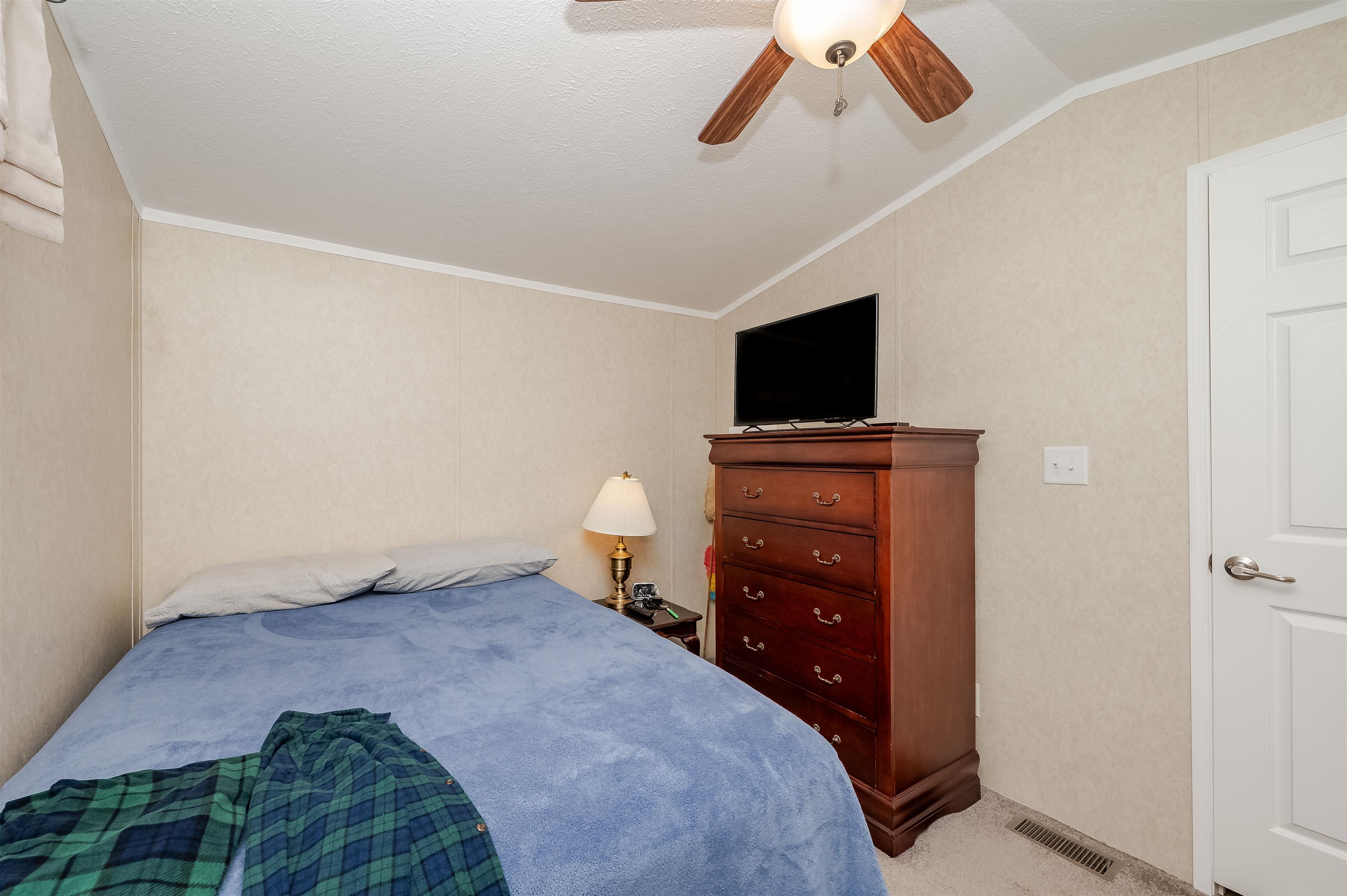 7 South Dewberry Rochester, NH 03867 - Photo 15 of 23 Gallery Image 15