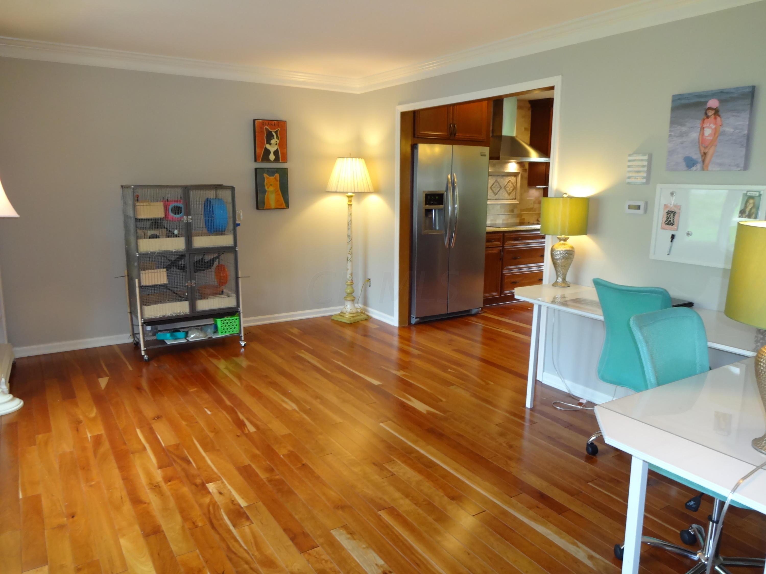 1093 Ridge Place Columbus, OH 43230 - Photo 19 of 70 Gallery Image 19