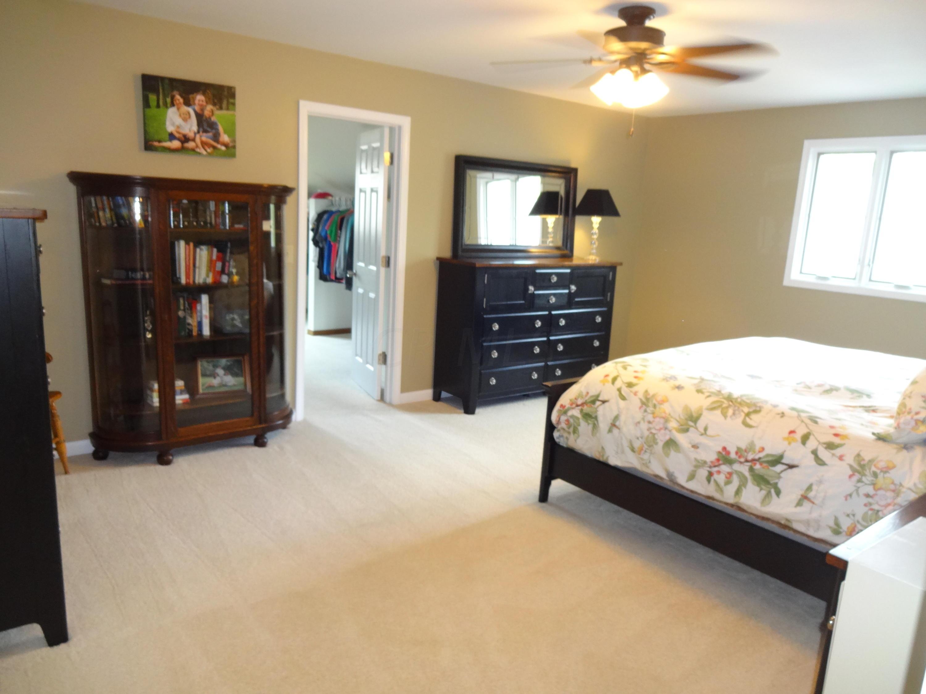 1093 Ridge Place Columbus, OH 43230 - Photo 21 of 70 Gallery Image 21