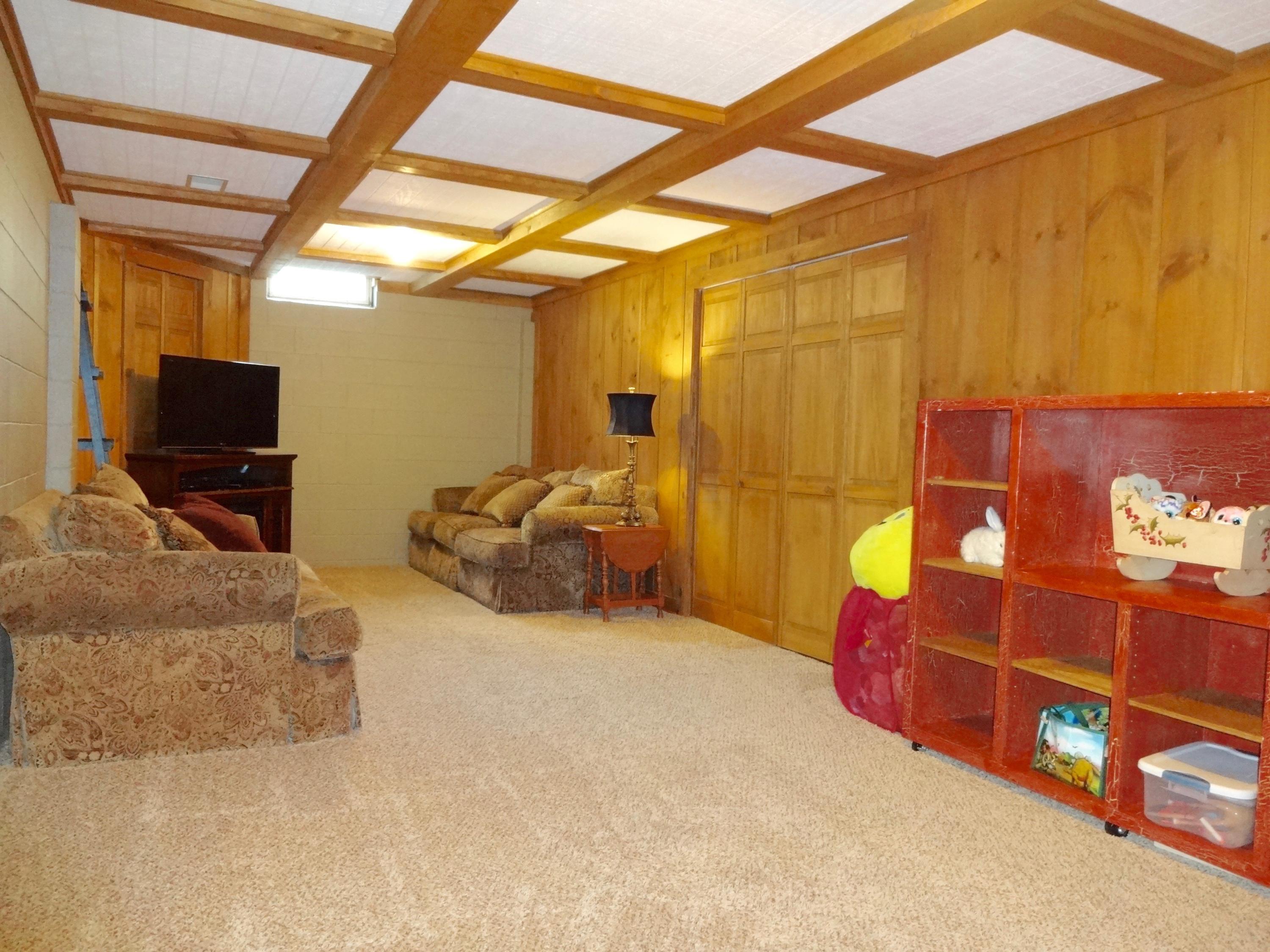 1093 Ridge Place Columbus, OH 43230 - Photo 39 of 70 Gallery Image 39