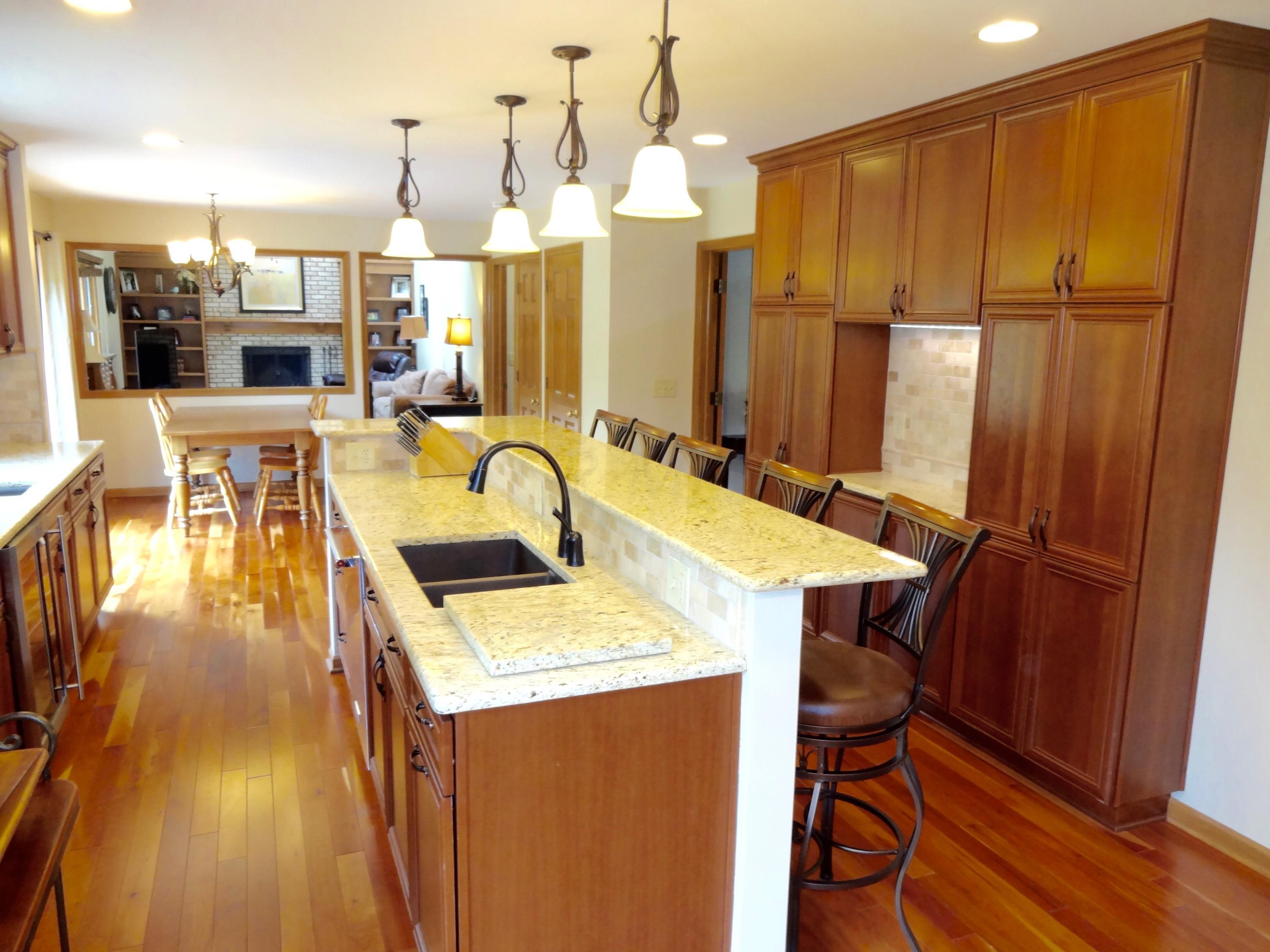 1093 Ridge Place Columbus, OH 43230 - Photo 5 of 70 Gallery Image 5