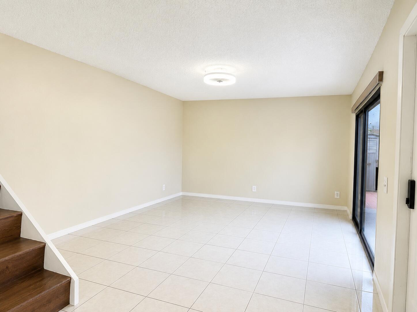 235 Woodland Road Palm Springs, FL 33461 - Photo 8 of 32 9A0D3A5B-D156-4278-9967-EC30A587AD31