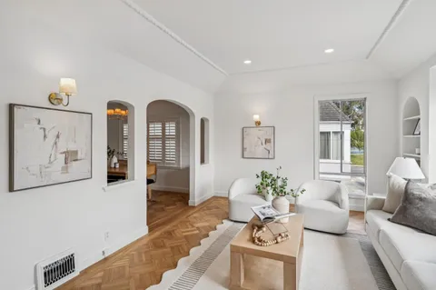 $988,000 | 825 Amazon Avenue, San Francisco, CA 94112