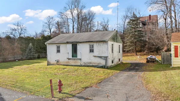 $175,000 | 11 West Marie Street, Hudson, NY 12534