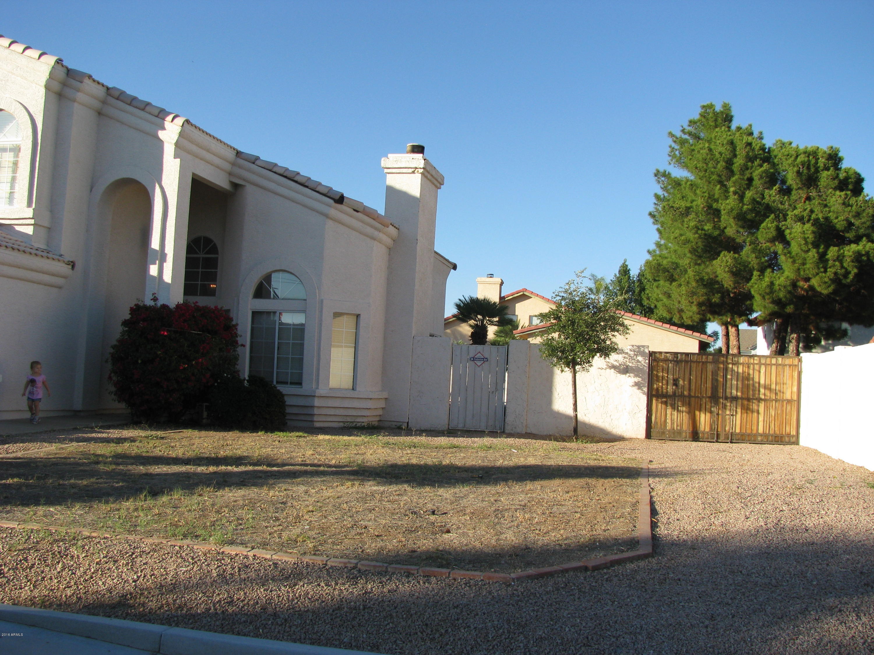 3934 East Decatur Street Mesa, AZ 85205 - Photo 4 of 21 022