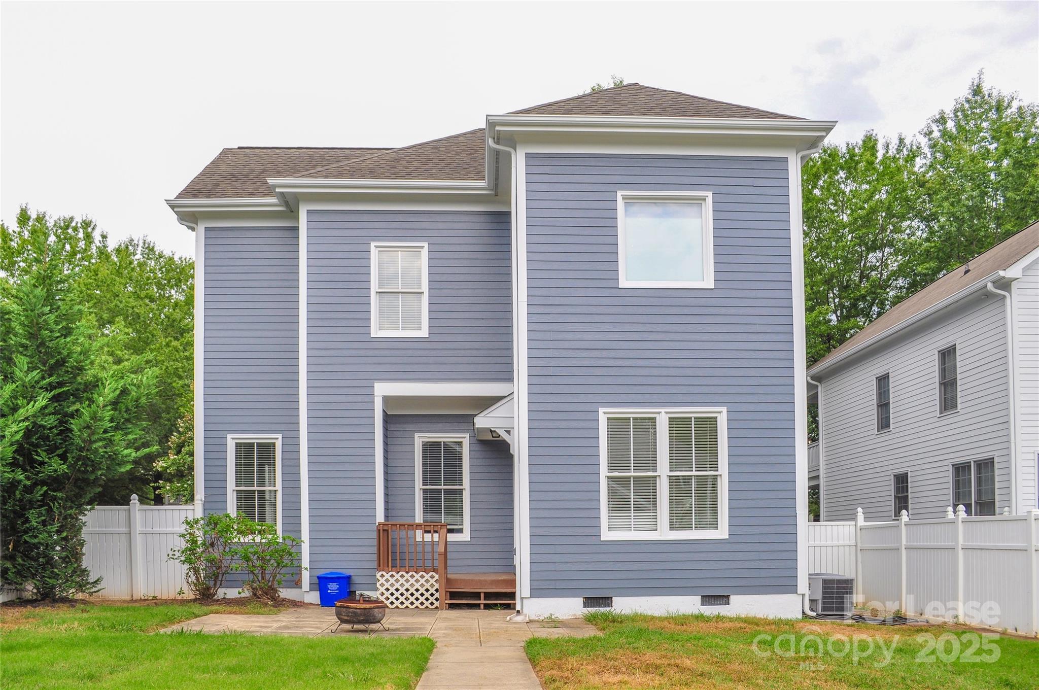 3010 Colonel Springs Way Fort Mill, SC 29708 - Photo 16 of 17 a front view of a house with garden