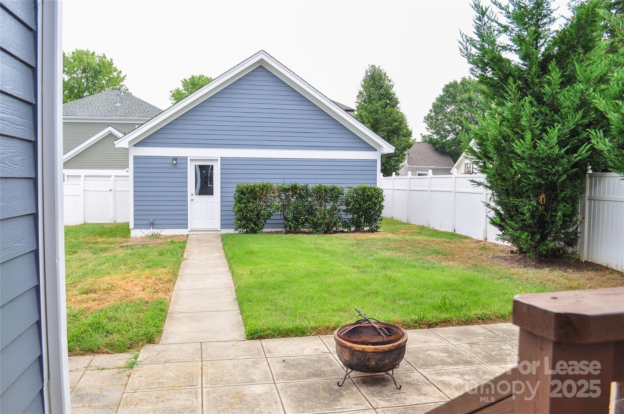 3010 Colonel Springs Way Fort Mill, SC 29708 - Photo 17 of 17 a front view of a house with a yard