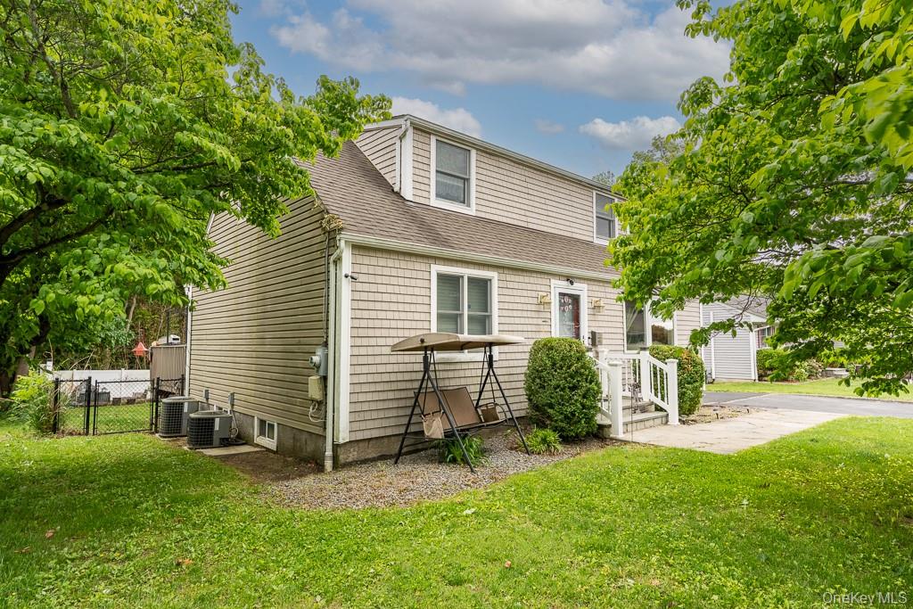 22 Oakbrook Road Ossining, NY 10562 - Photo 10 of 47