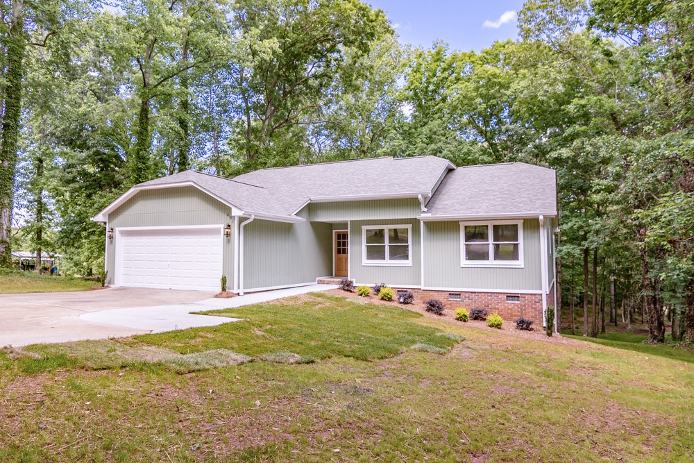 201 Shore Drive Anderson, SC 29625 - Photo 2 of 46