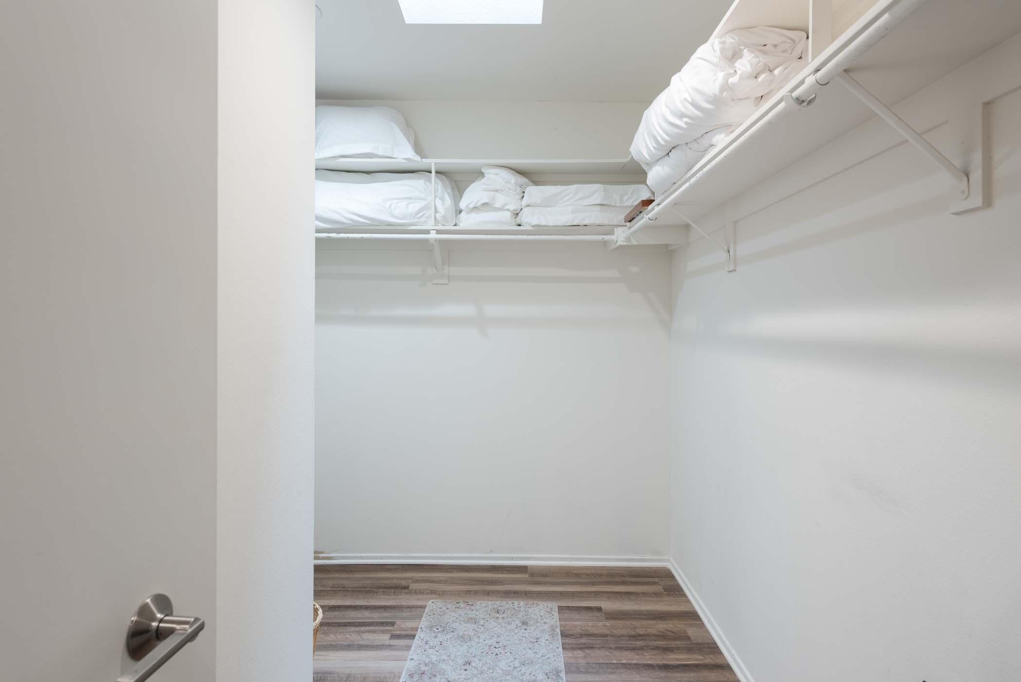 2 Lehigh Court Rancho Mirage, CA 92270 - Photo 33 of 43 a view of small space