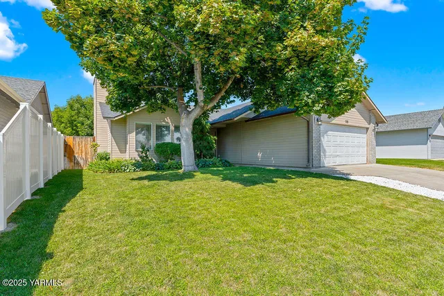$358,000 | 315 South 76th Avenue, Yakima, WA 98908