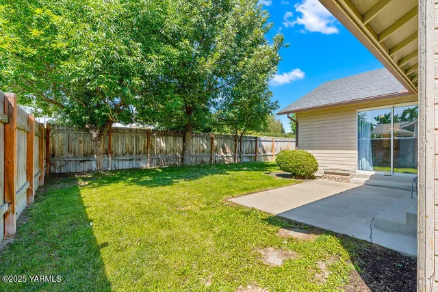 $358,000 | 315 South 76th Avenue, Yakima, WA 98908