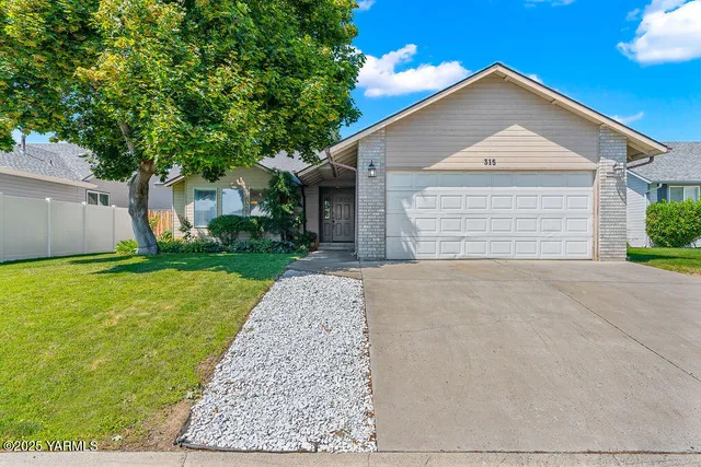 $358,000 | 315 South 76th Avenue, Yakima, WA 98908