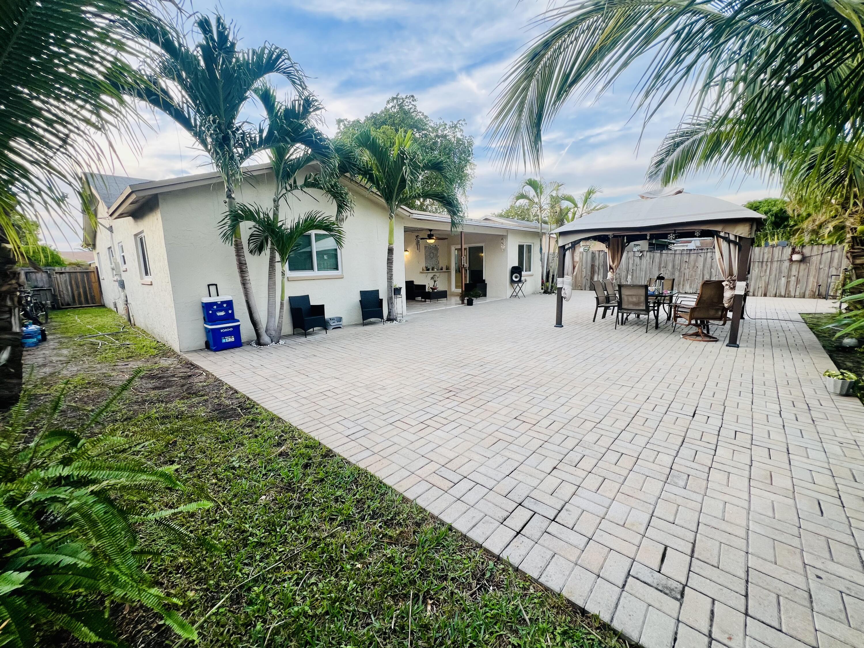 22744 Southwest 54th Way Boca Raton, FL 33433 - Photo 30 of 72 IMG_4088