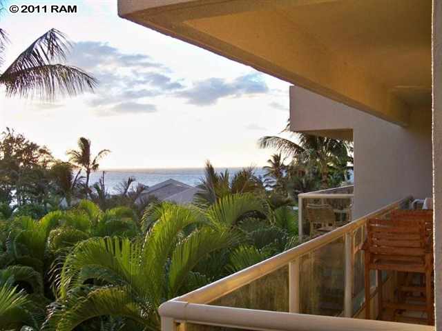 2575 South Kihei Road, Unit G307 Kihei, HI 96753 - Photo 13 of 25 a view of a balcony with outdoor space