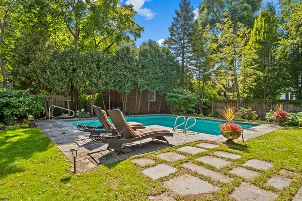 $3,495,000 | 224 Sheridan Road, Kenilworth, IL 60043