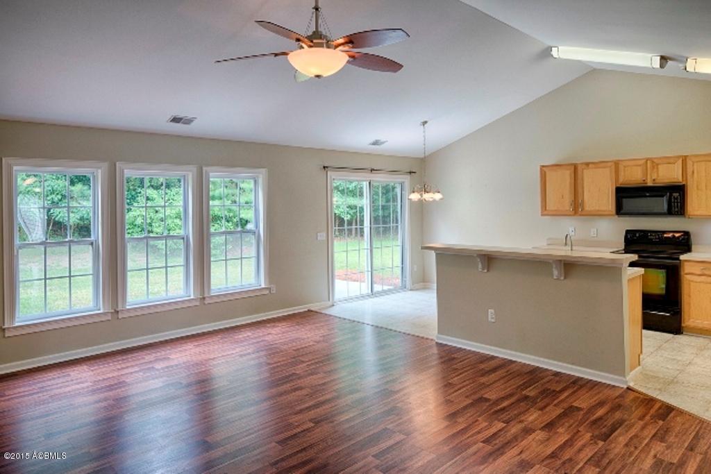 27 Wiregrass Way Bluffton, SC 29910 - Photo 3 of 25 raw_2920_HDRsmall
