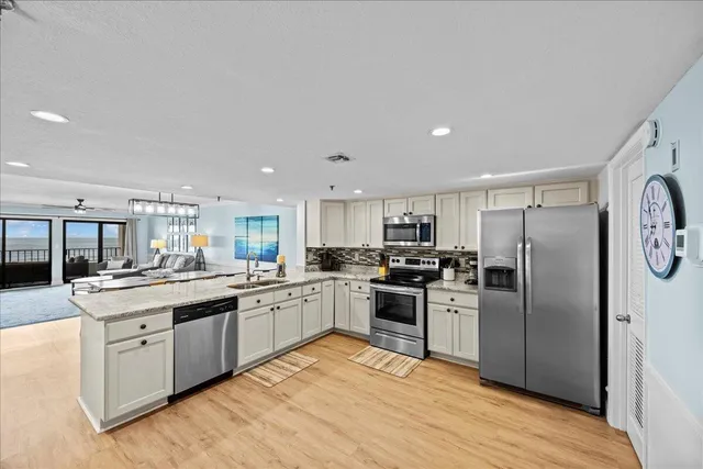 $750,000 | 554 Coral Court, Unit 602, Fort Walton Beach, FL 32548