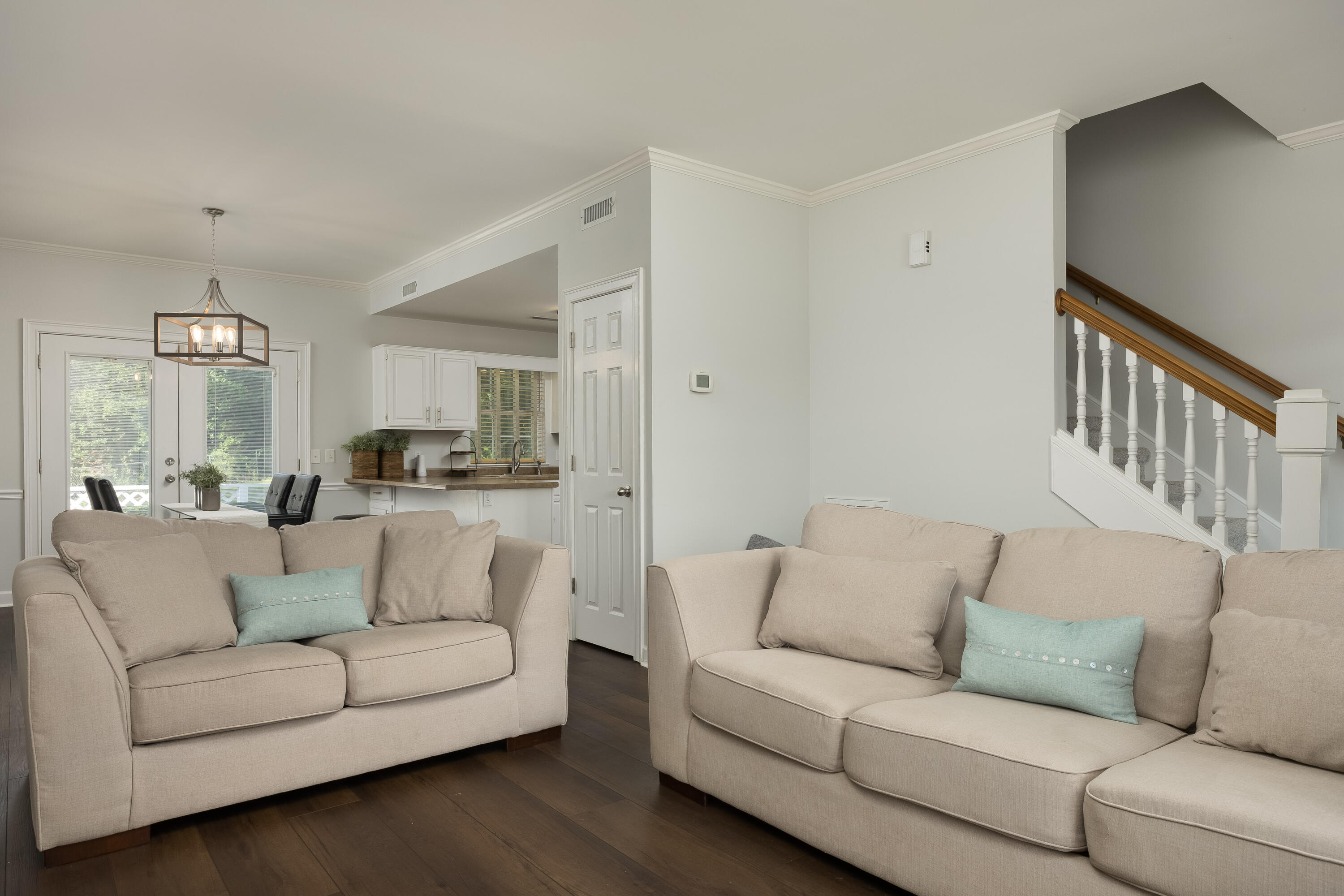 7382 Applegate Lane Chattanooga, TN 37421 - Photo 11 of 38 Living room