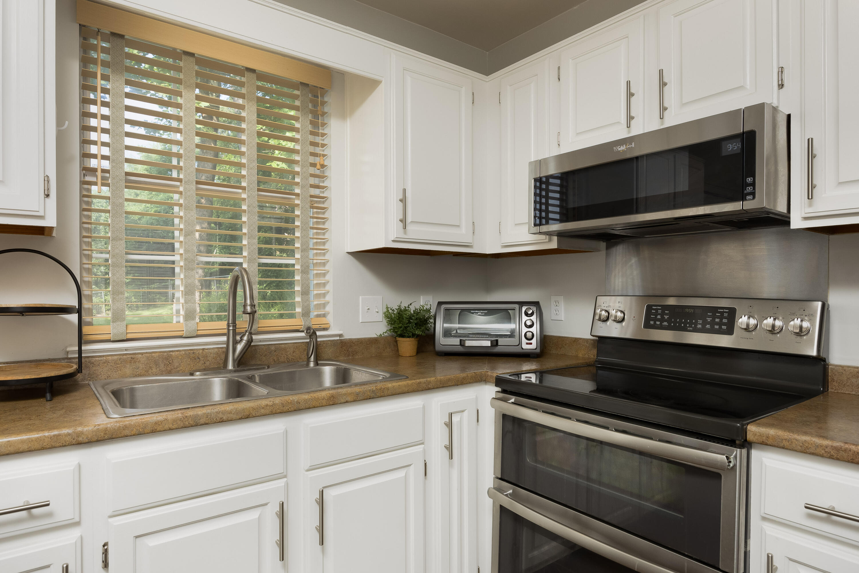 7382 Applegate Lane Chattanooga, TN 37421 - Photo 17 of 38 Kitchen