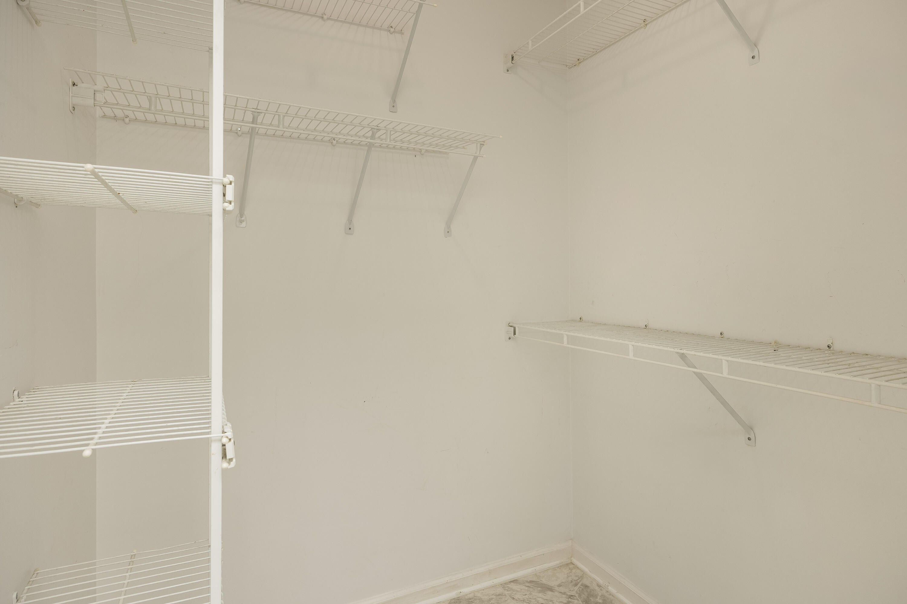 7382 Applegate Lane Chattanooga, TN 37421 - Photo 21 of 38 Closet