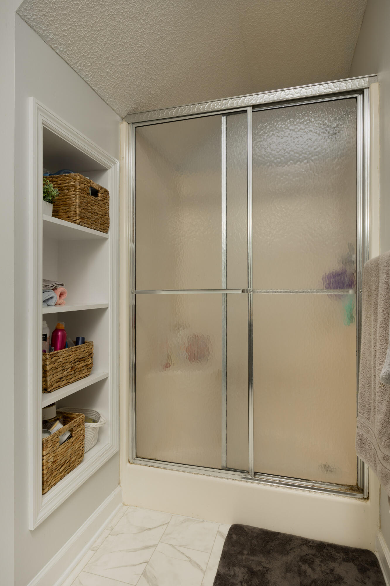 7382 Applegate Lane Chattanooga, TN 37421 - Photo 27 of 38 Bath