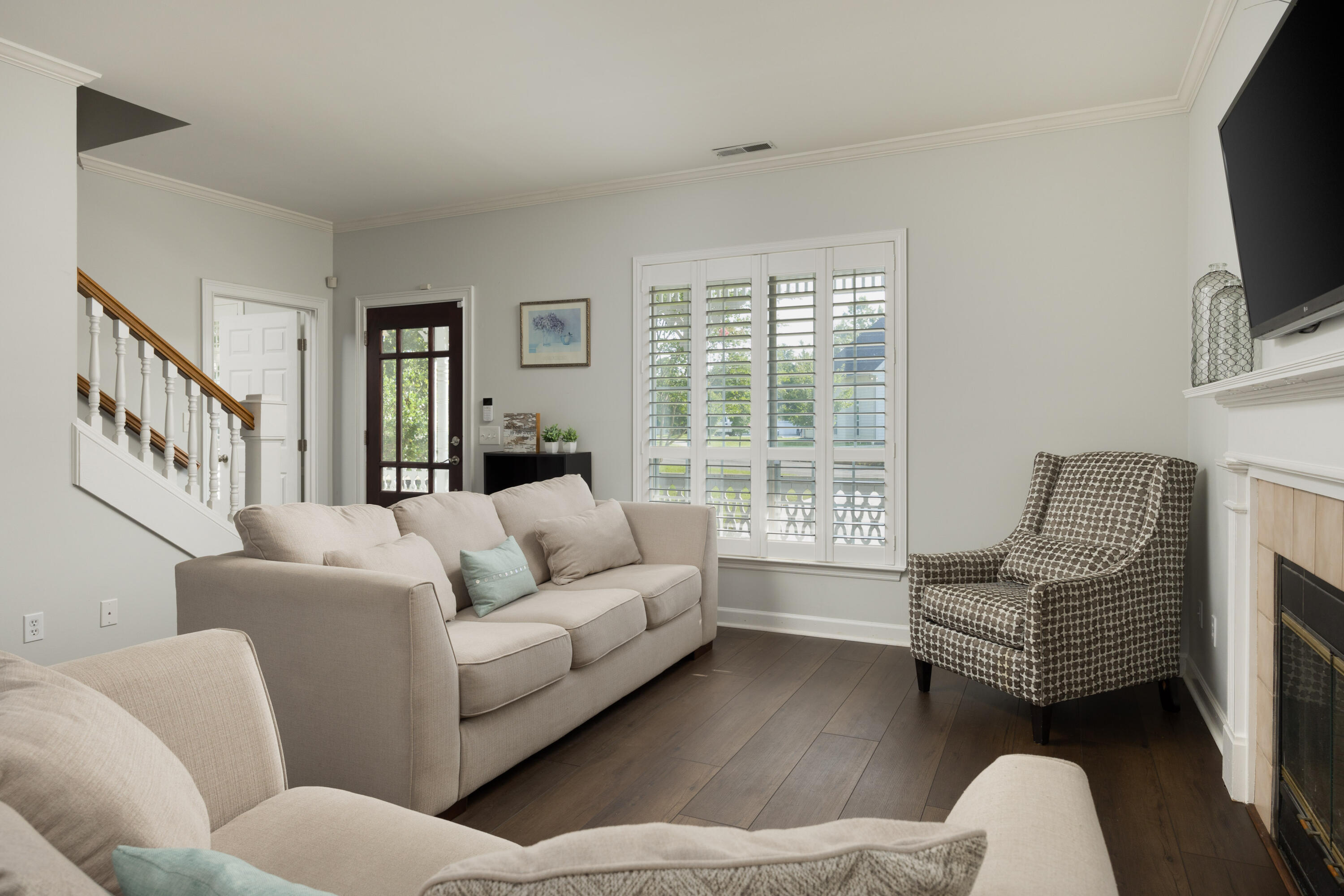 7382 Applegate Lane Chattanooga, TN 37421 - Photo 8 of 38 Living room