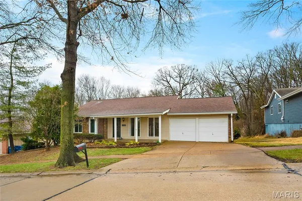 $350,000 | 747 La Feil Drive, Manchester, MO 63021
