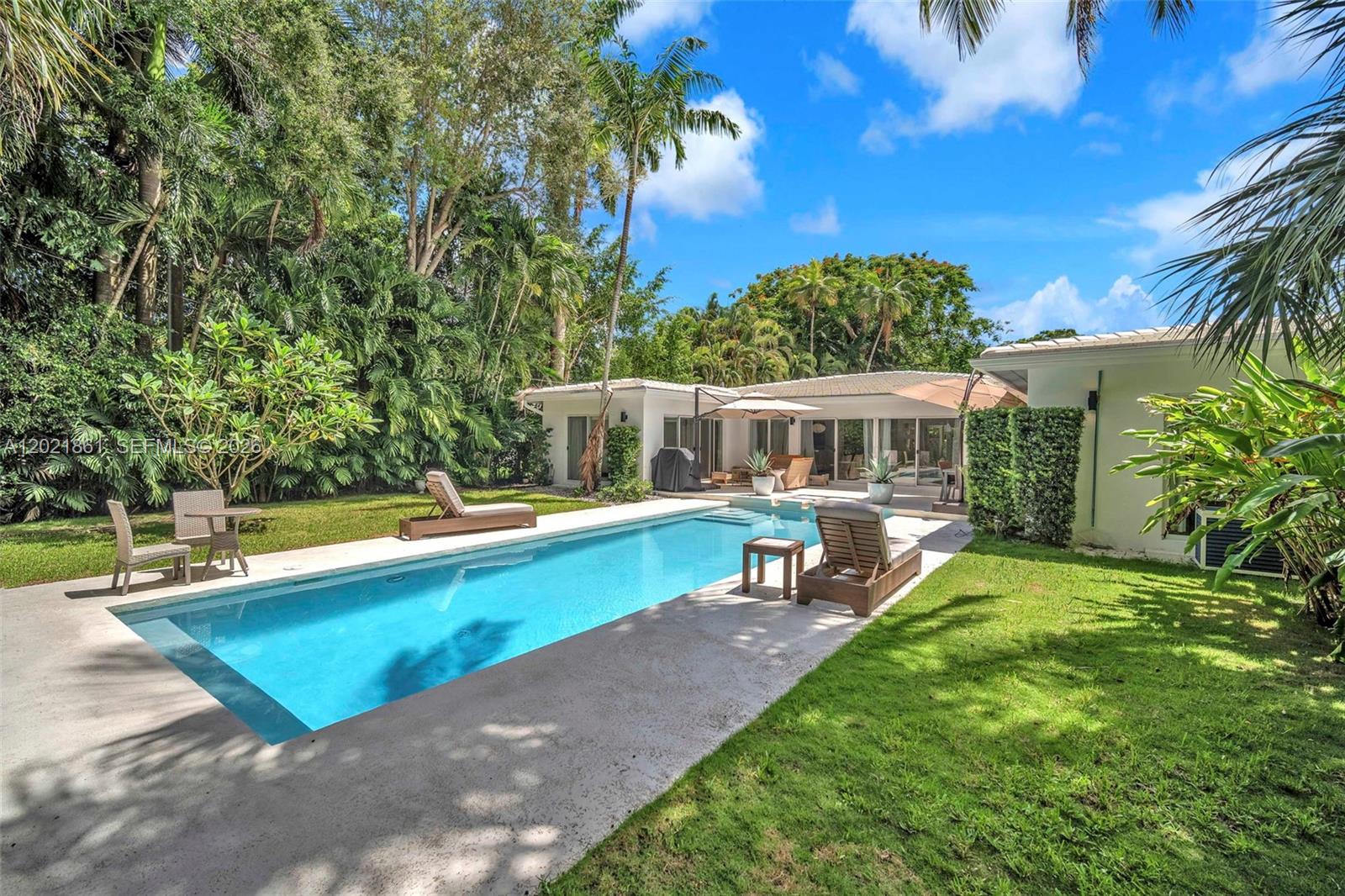 203 Ridgewood Road Coral Gables, FL 33133 - Photo 35 of 44