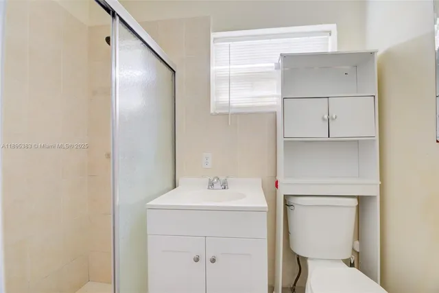 $485,000 | 2900 North 73rd Avenue, Hollywood, FL 33024