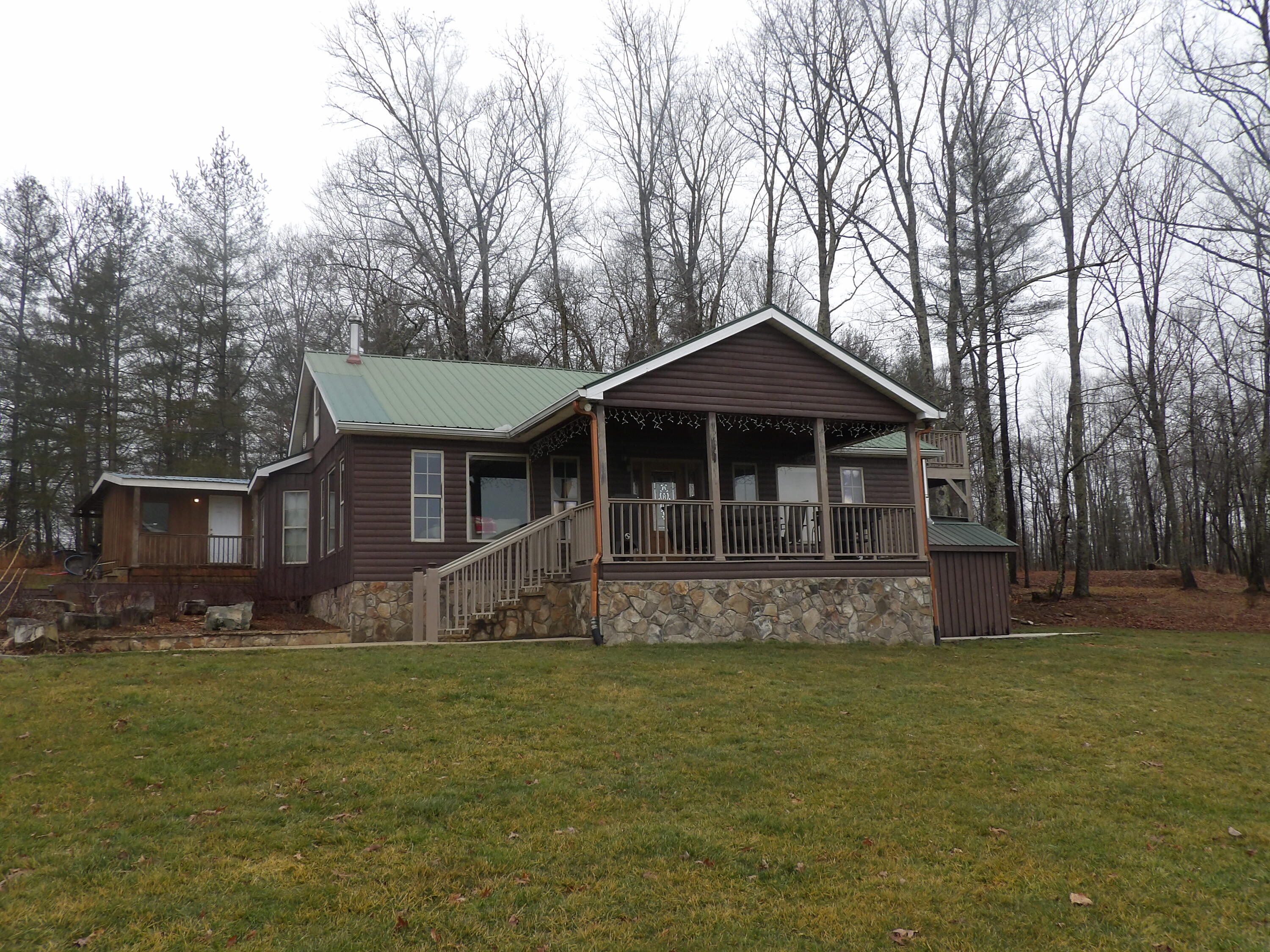 211 Ivy Road Spring City, TN 37381 - Photo 1 of 86 100_3873