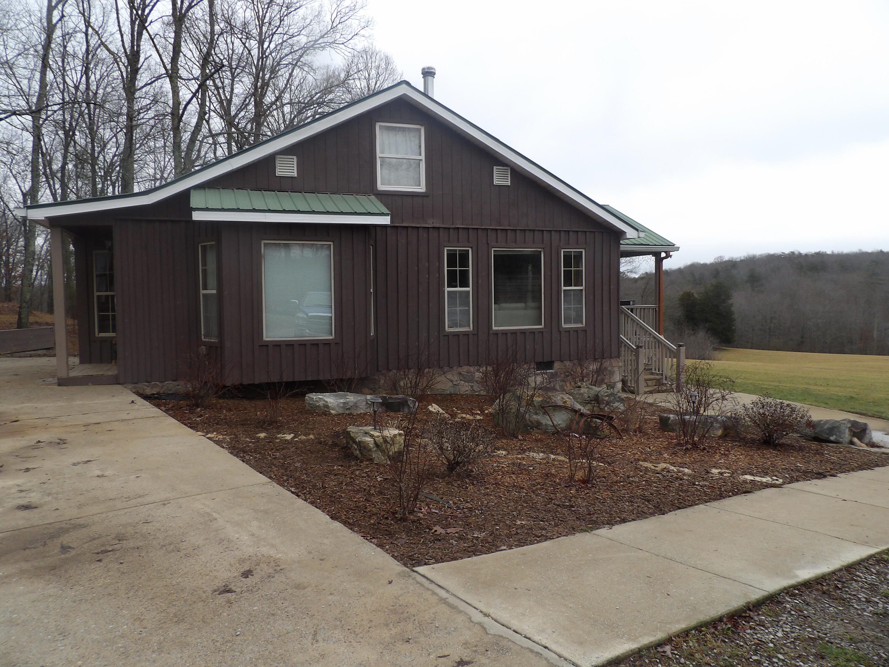 211 Ivy Road Spring City, TN 37381 - Photo 4 of 86 100_3872