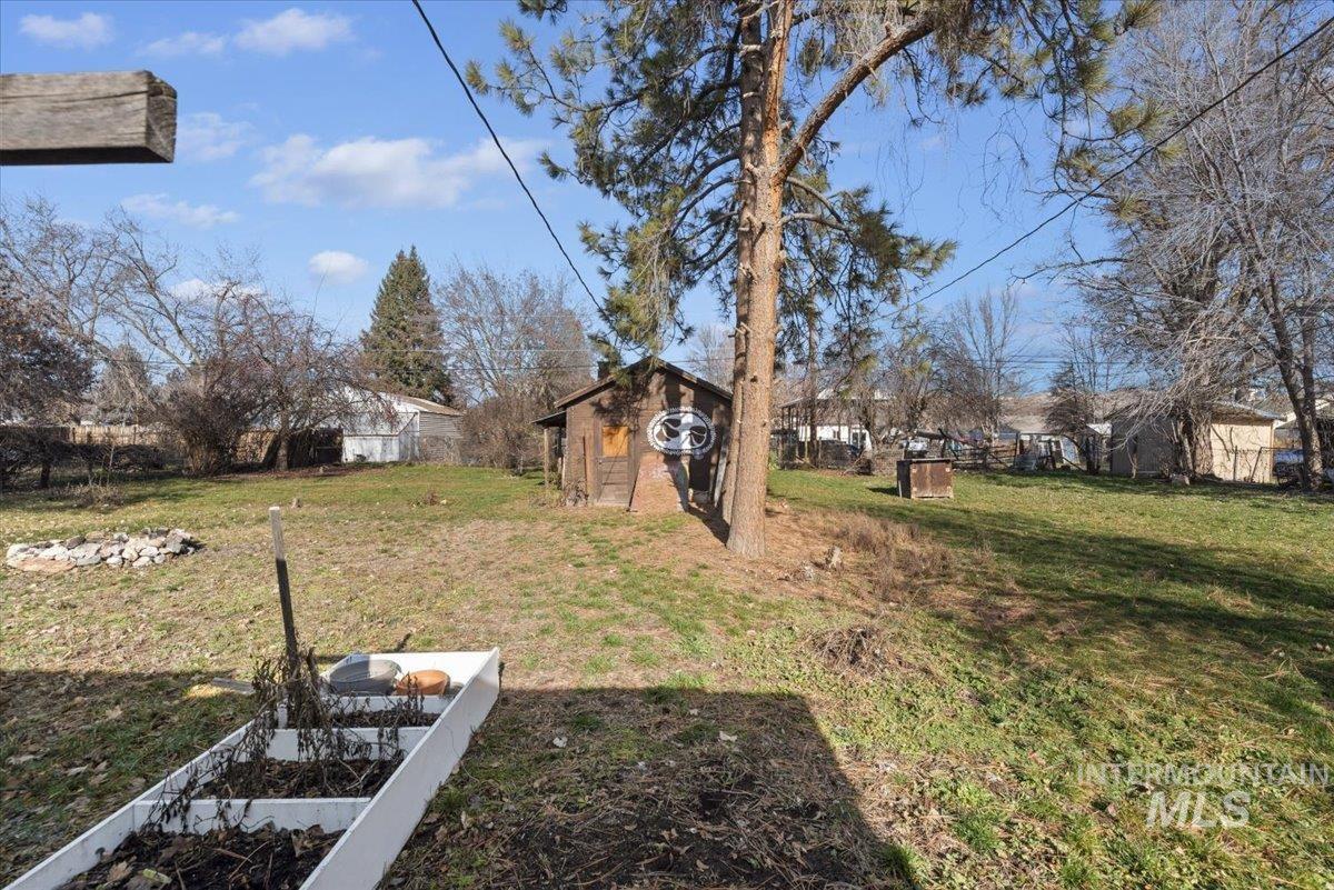 916 East Liberty Street Weiser, ID 83672 - Photo 32 of 34