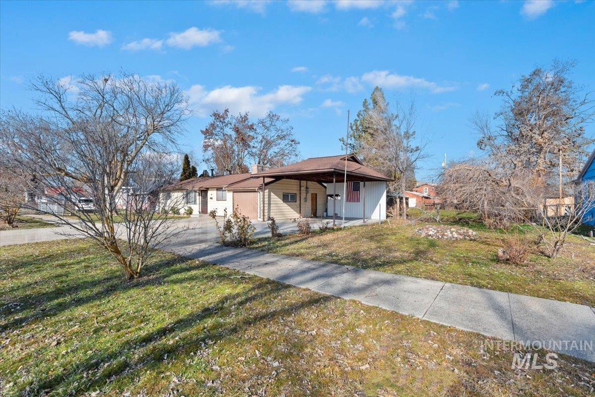 916 East Liberty Street Weiser, ID 83672 - Photo 4 of 34