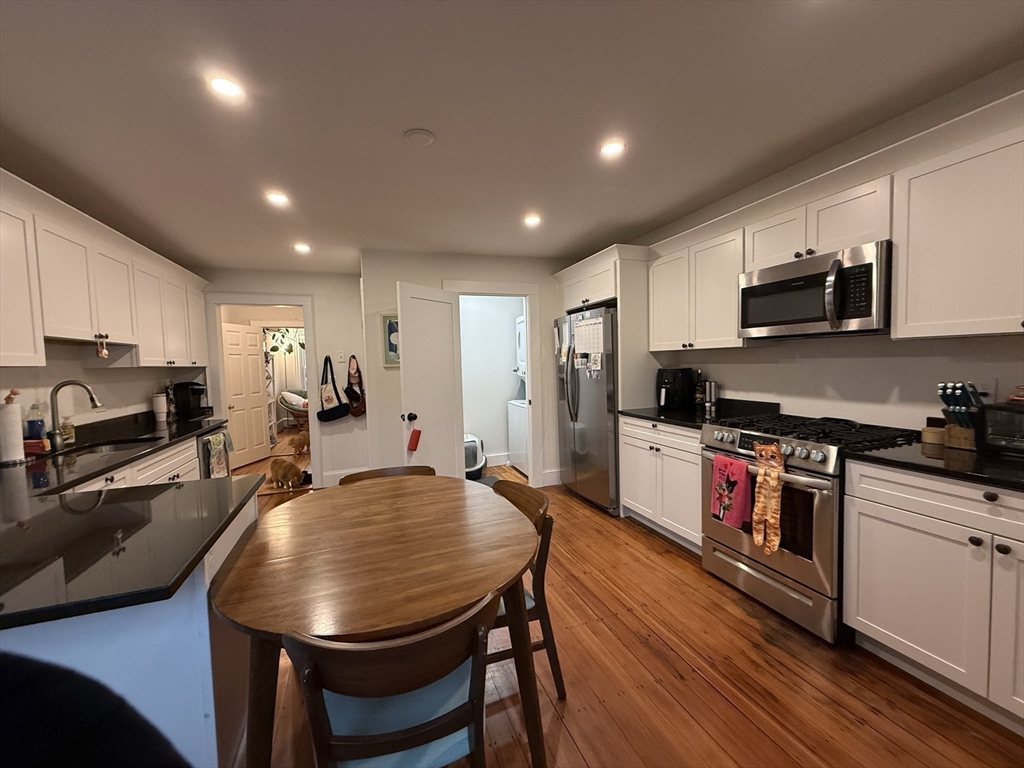 5 High St Place, Unit 2 Brookline, MA 02445 - Photo 3 of 13