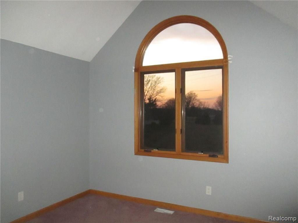 15643 Dixon Road Dundee, MI 48131 - Photo 11 of 19 E:\DCIM\935___03\15643 Dixon MLS\13.JPG