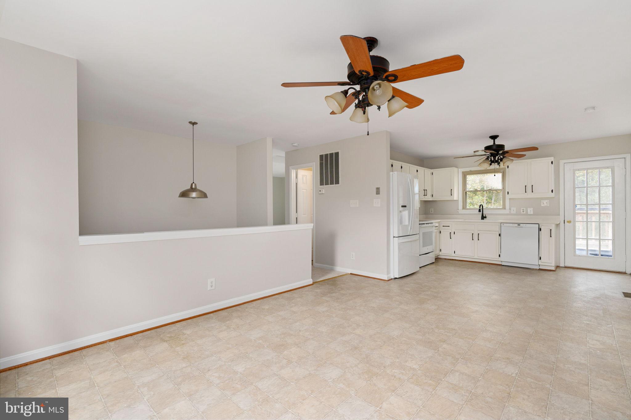 122 Tacketts Mill Road Stafford, VA 22556 - Photo 5 of 38 Gallery Image 5