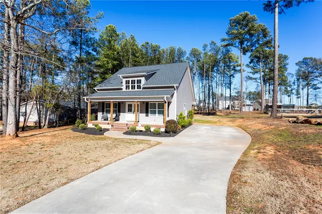 $299,000 | 103 Wrentree Drive, Easley, SC 29642